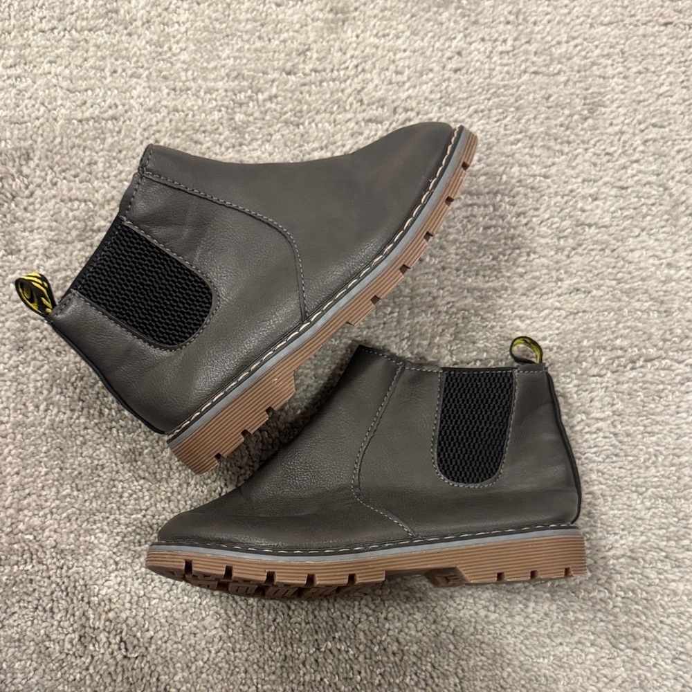 Kids Black Chelsea Boots size 12